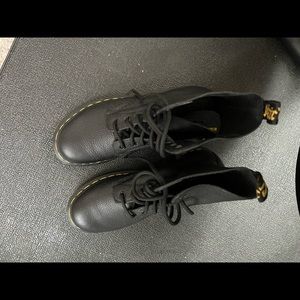 Dr. Martens 1460 Pascal boots